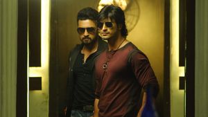 Anjaan's poster