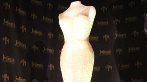 Marilyn Monroe: Auction of a Lifetime's poster