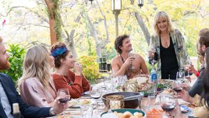 Friendsgiving's poster