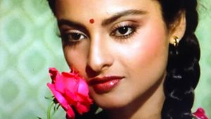 Khubsoorat's poster