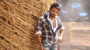 Anjaan's poster