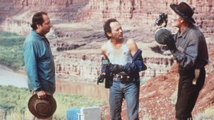 City Slickers II: The Legend of Curly's Gold's poster