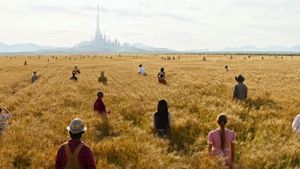 Tomorrowland's poster