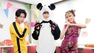 Kamen Rider Gavv: Gourmet Snacks and Woo!-mai Wakamen!!'s poster