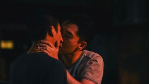 Silent Sparks's poster