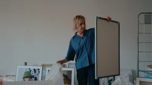 The Woman Who Takes Up Little Space's poster