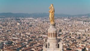 Notre-Dame de la Garde: Basilique hors norme's poster