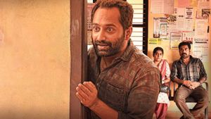 Thondi Muthalum Driksakshiyum's poster