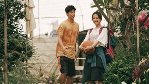18×2 Beyond Youthful Days's poster