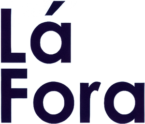 Lá Fora's poster