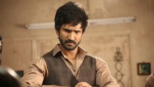 Maragadha Naanayam's poster