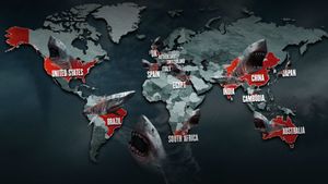 Sharknado 5: Global Swarming's poster