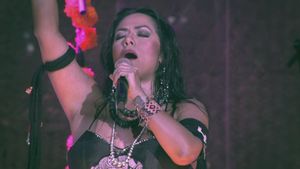 Lila Downs - Balas y Chocolate's poster