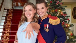 A Royal Christmas Engagement's poster