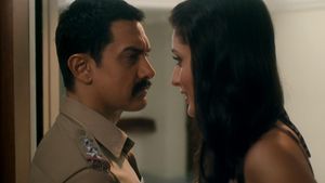 Talaash: The Answer Lies Within's poster