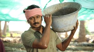Kanne Kalaimane's poster