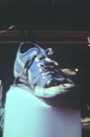 Der explodierende Turnschuh's poster