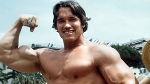 Raw Iron: The Making of 'Pumping Iron''s poster