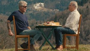 Roadrunner: A Film About Anthony Bourdain's poster