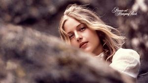 Picnic at Hanging Rock's poster