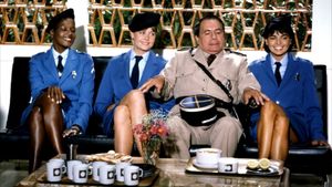 The Gendarme and the Gendarmettes's poster