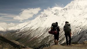 Far. The Story of a Journey Around the World's poster