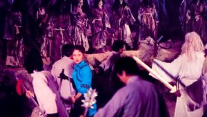The Legend of the 7 Golden Vampires's poster