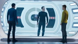 Star Trek Into Darkness's poster