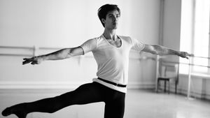 Rudolf Nureyev: Dance to Freedom's poster