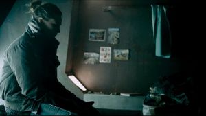 Cargo's poster