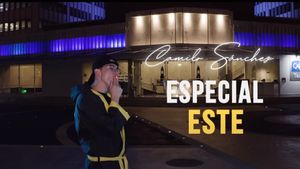 Especial Este's poster
