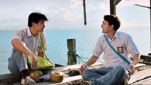 Terbang: Menembus Langit's poster