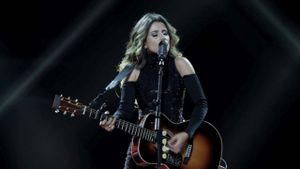 Paula Fernandes - Amanhecer Ao Vivo's poster