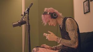 Machine Gun Kelly: Mainstream Sellout Live from Cleveland - The Pink Era's poster