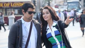 Thaandavam's poster