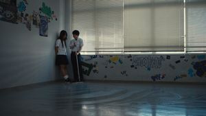 Happyend's poster