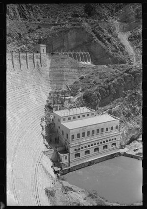 The Roosevelt Dam's poster