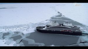 Le Commandant Charcot, croisière hi-tech dans les glaces's poster