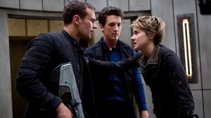 The Divergent Series: Insurgent's poster