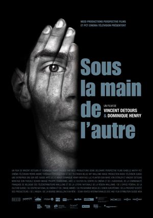 Sous la main de l'autre's poster