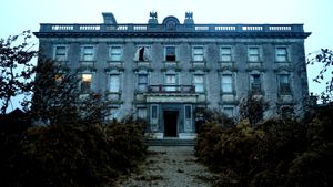 The Lodgers's poster