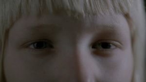 Let the Right One In's poster