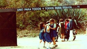 Uno para todos y todo para todos…?!'s poster