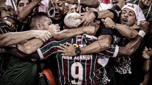 4 de Novembro: Fluminense, Vitória e Glória Eterna's poster