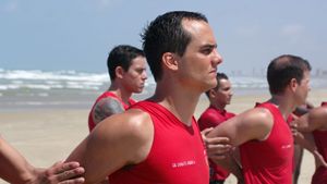 Futuro Beach's poster