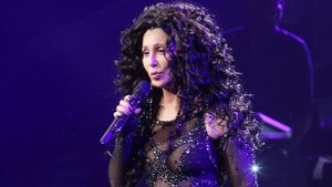 Cher: The Farewell Tour's poster