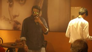 Kadhalum Kadandhu Pogum's poster