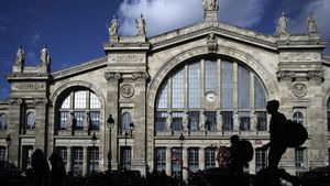 Paris Train Stations: Shaping the City's poster