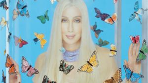 Cher: The Farewell Tour's poster