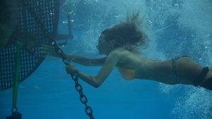 The Shallows's poster